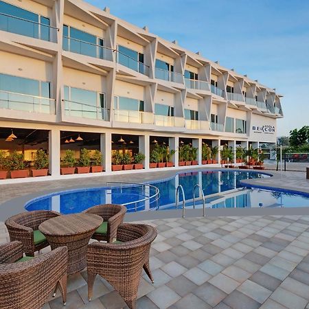 Viola Beacon Resort, Lonavala Bagian luar foto
