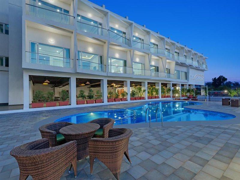Viola Beacon Resort, Lonavala Bagian luar foto